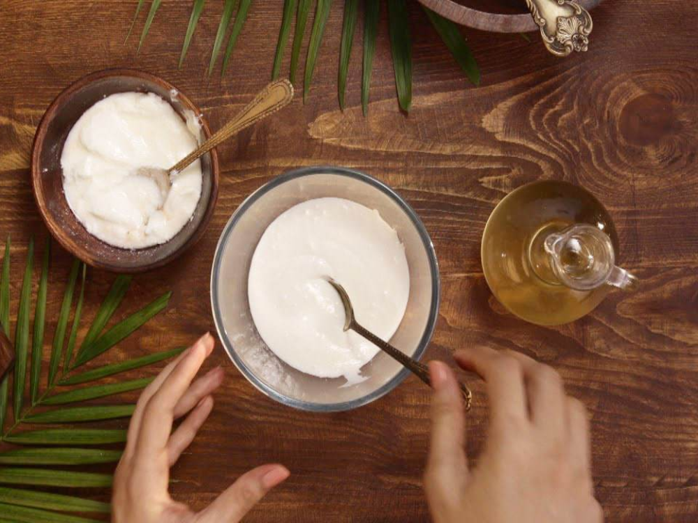 Dầu dừa nguyên chất kết hợp sữa chua